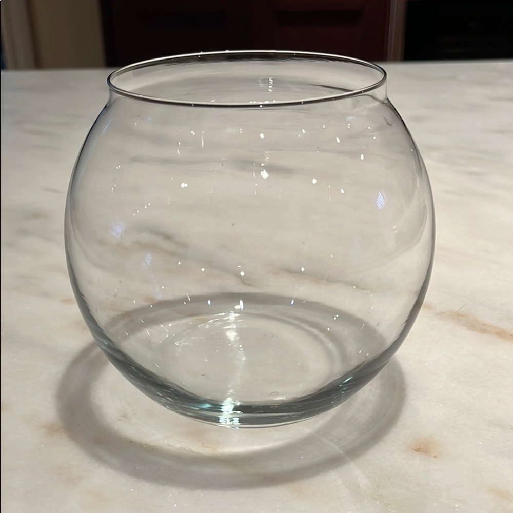 Elegant Clear Accent Vase